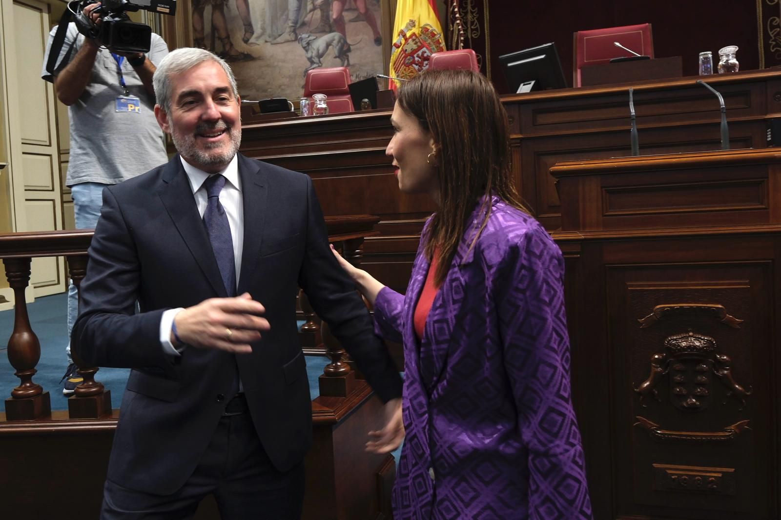 El debate del estado de la nacionalidad canaria, en imágenes