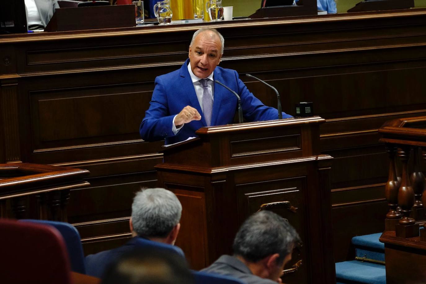 El debate del estado de la nacionalidad canaria, en imágenes