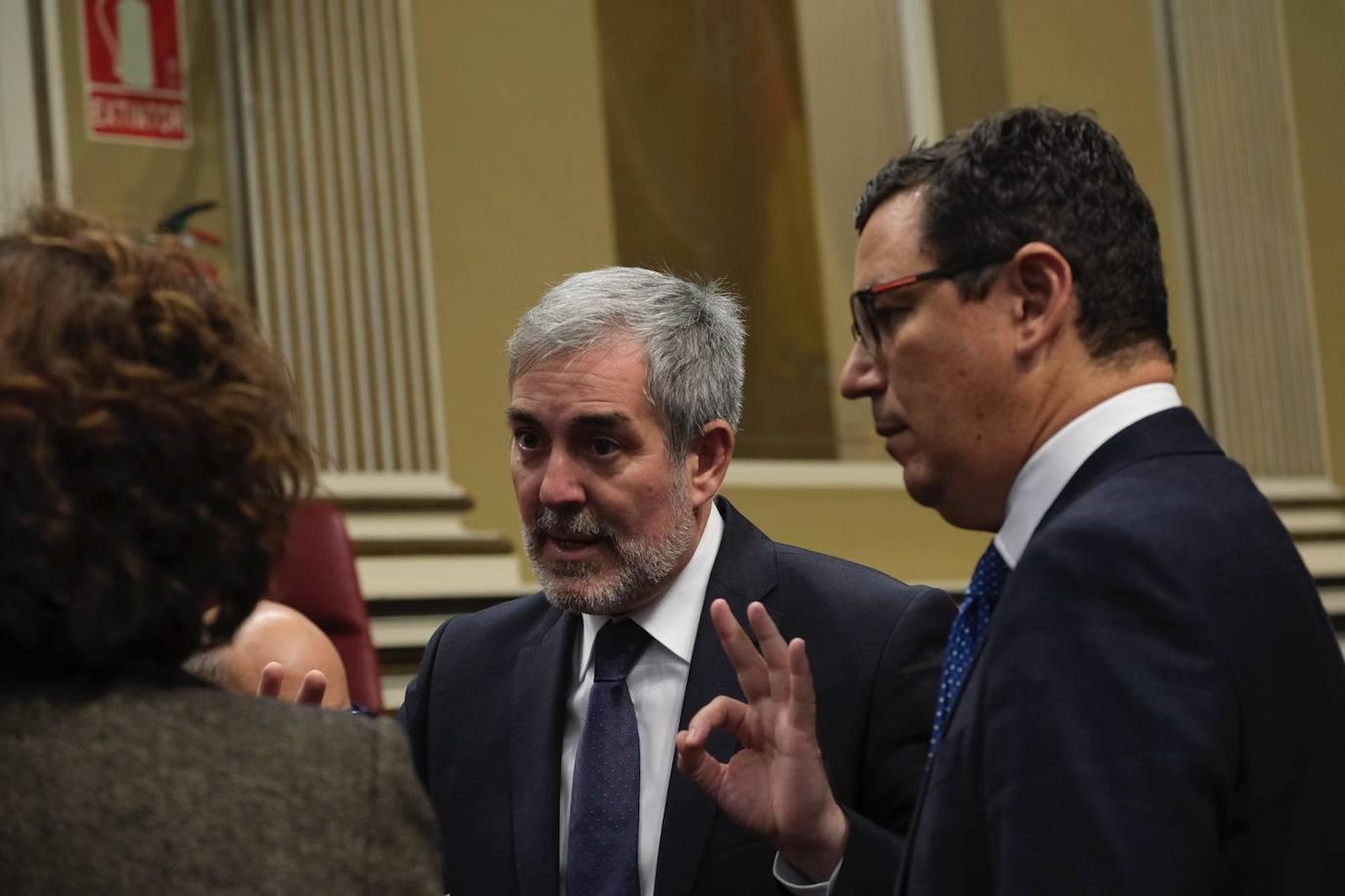 El debate del estado de la nacionalidad canaria, en imágenes