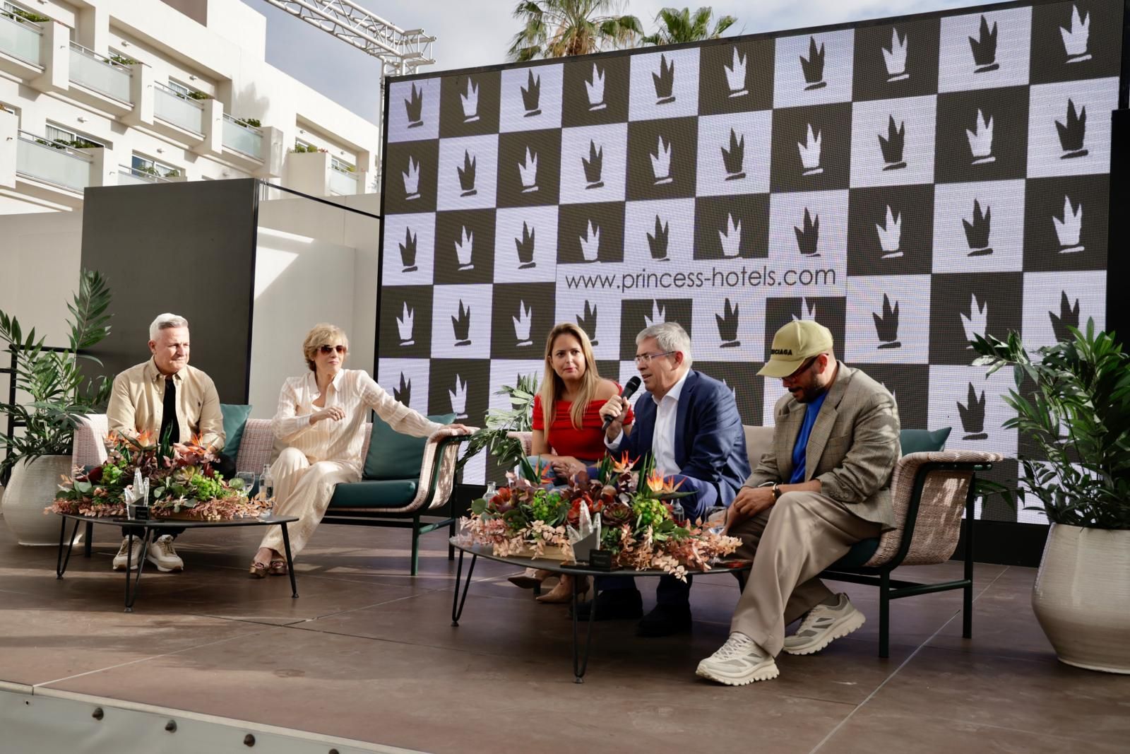 Presentación de la gala drag queen del carnaval de Maspalomas
