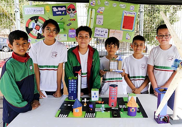 Mohamed, Camila, Edison, Juan Felipe, Michael y Juan Manuel, de 6ºA.