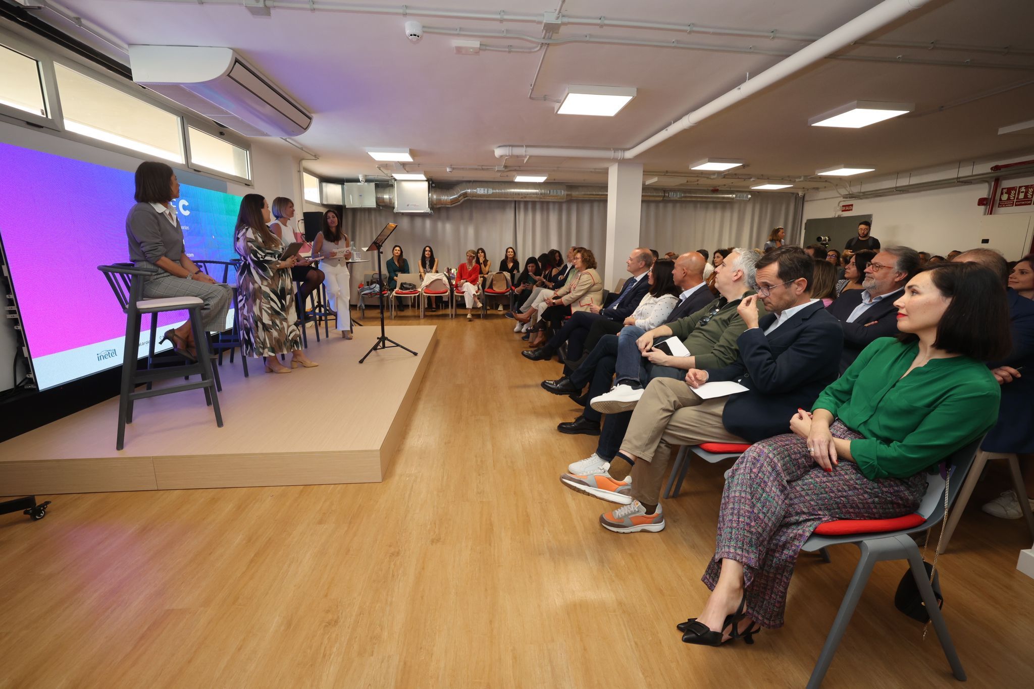 Las imágenes del nacimiento de Wise Canarias, primera asociación de mujeres STEAM de Canarias