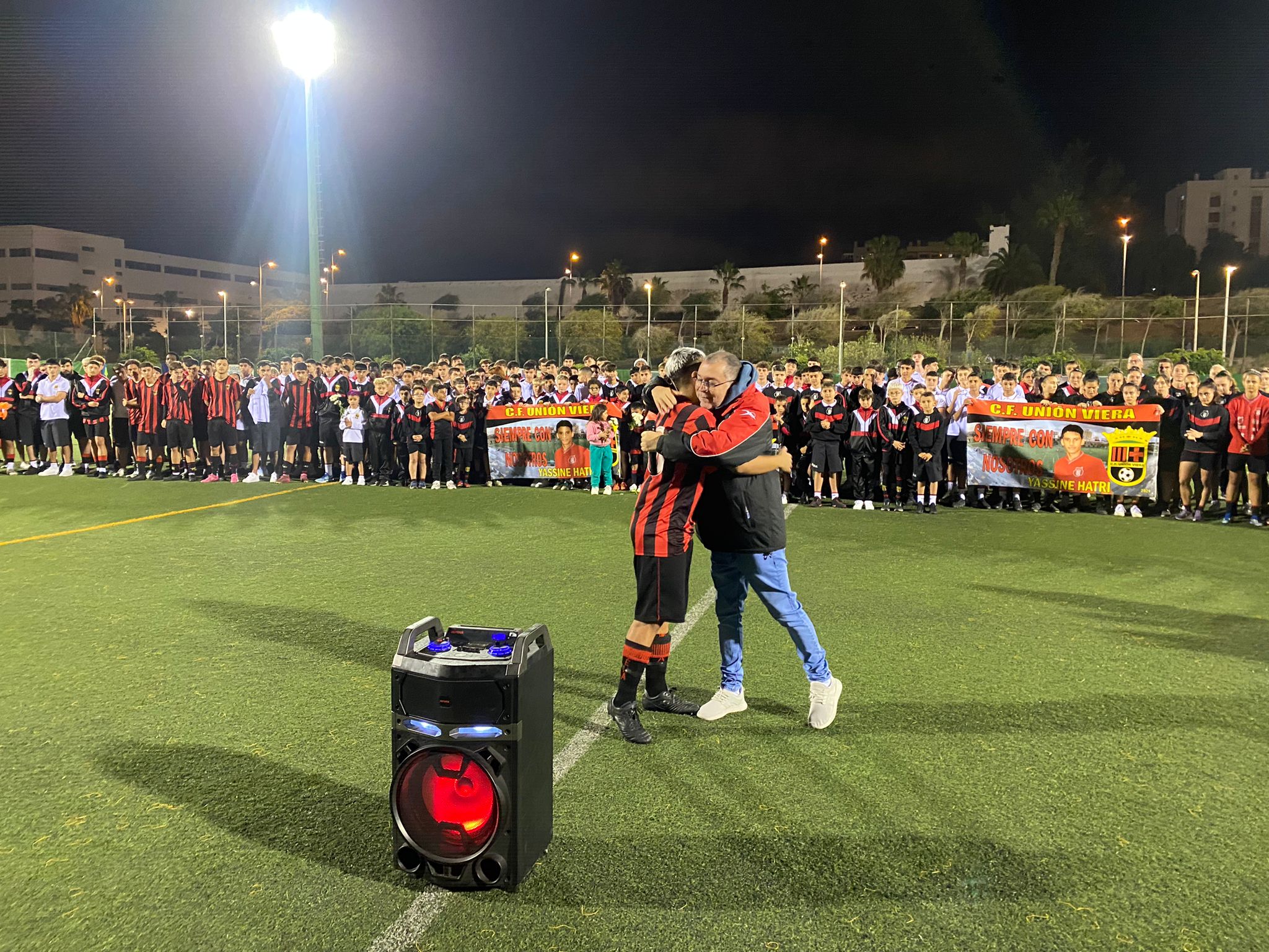 Lágrimas, emoción y apoyo para la familia de Yassine