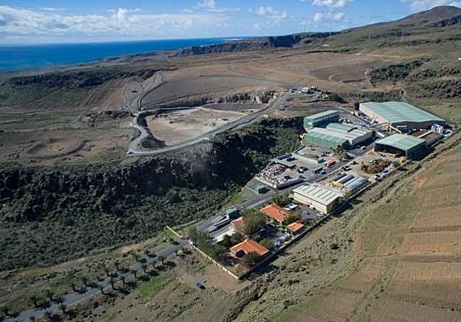 Vista de las instalaciones y el vertedero del Ecoparque Sur, en Juan Grande.