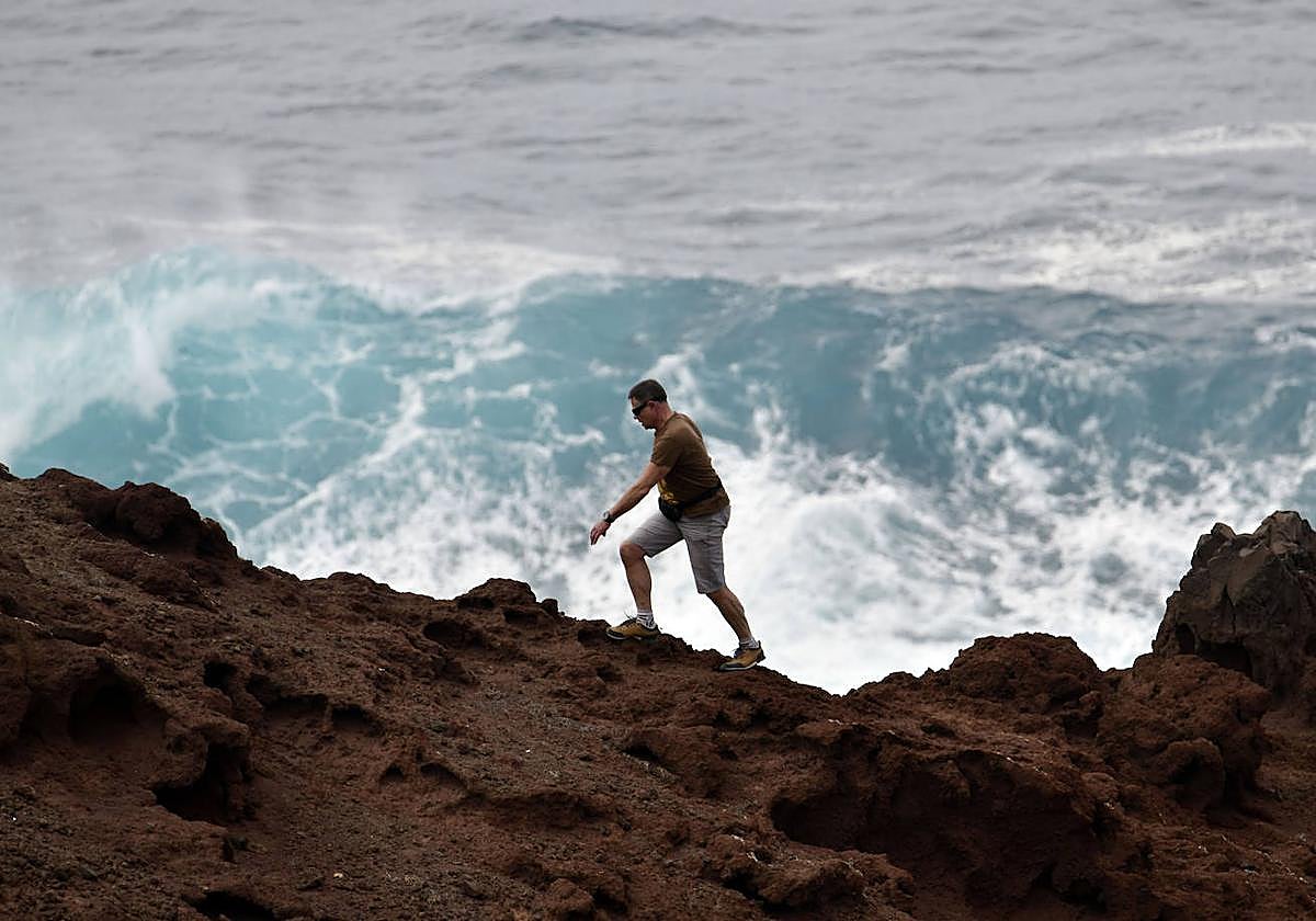 La búsqueda de Alejandro y Yassine se extiende a la costa de Tenerife