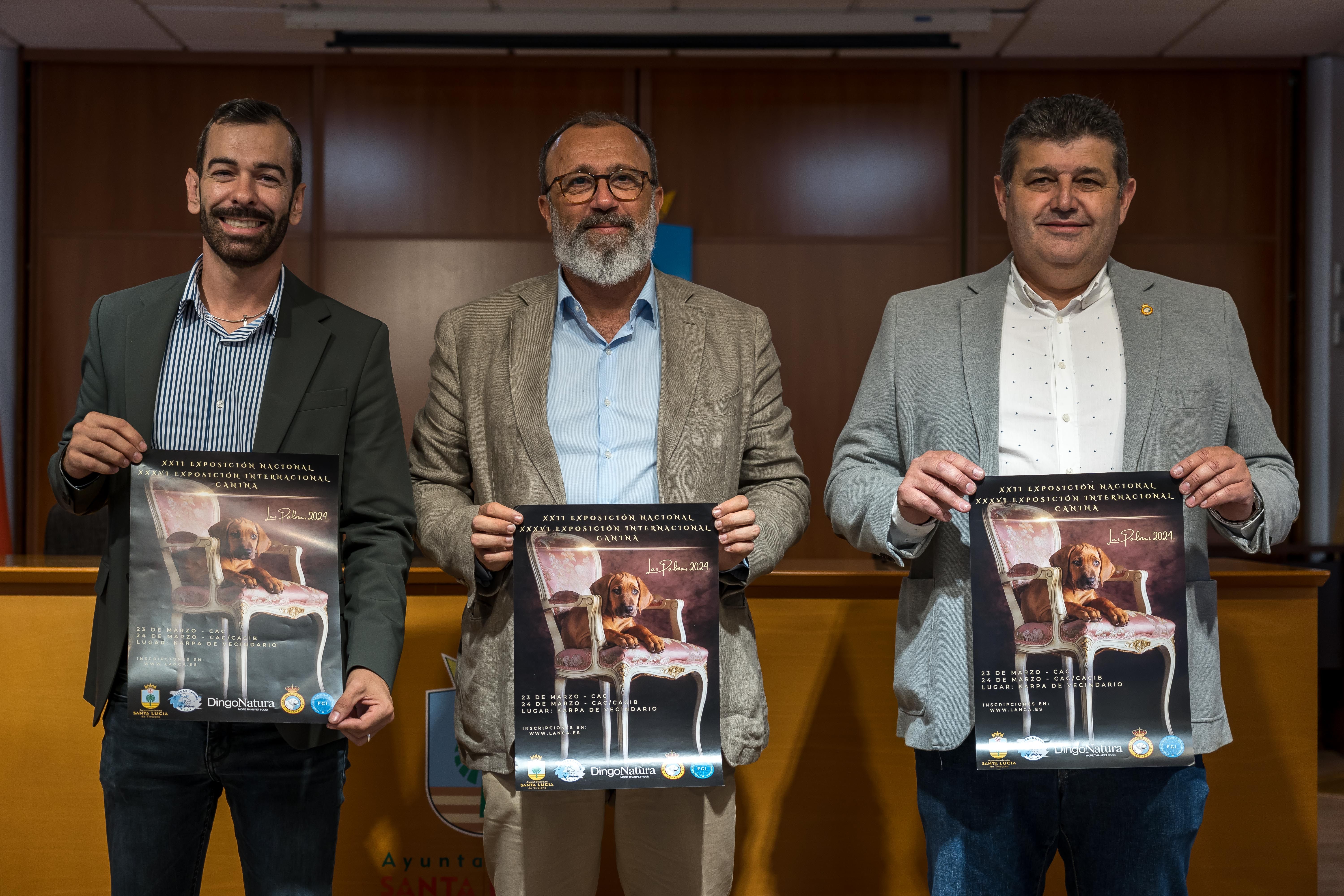 Mario Bordón (izq.), Francisco García (centro) y Jacinto Artiles, en la presentación del evento.