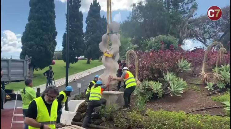 La escultura de Plácido Fleitas regresa al parque de San Juan de Telde