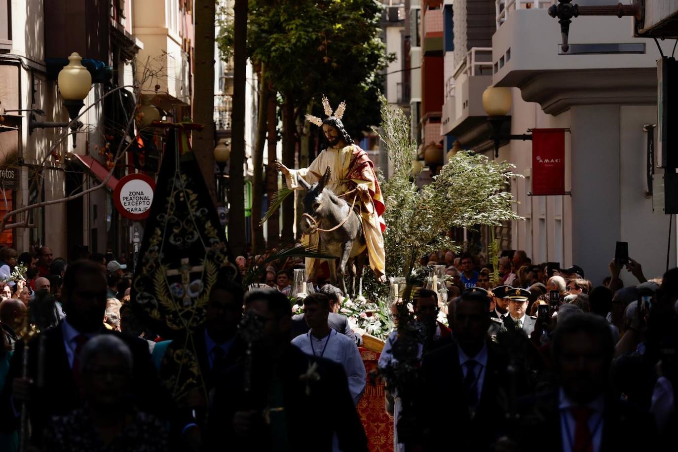 La procesión de La Burrita en la capital grancanaria, en imágenes