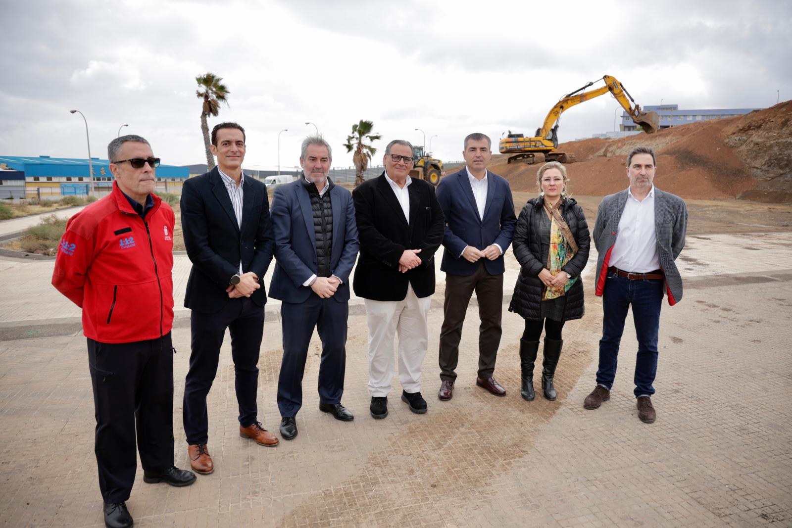 Clavijo da comienzo a las obras del edificio de Servicios Esenciales en Jinámar