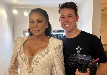 Del barrio de La Garita a Estados Unidos con Isabel Pantoja
