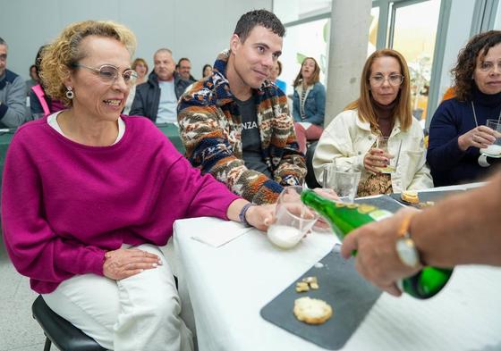 Uno de los momentos de la cata en el Día Internacional del Queso, en Valleseco.