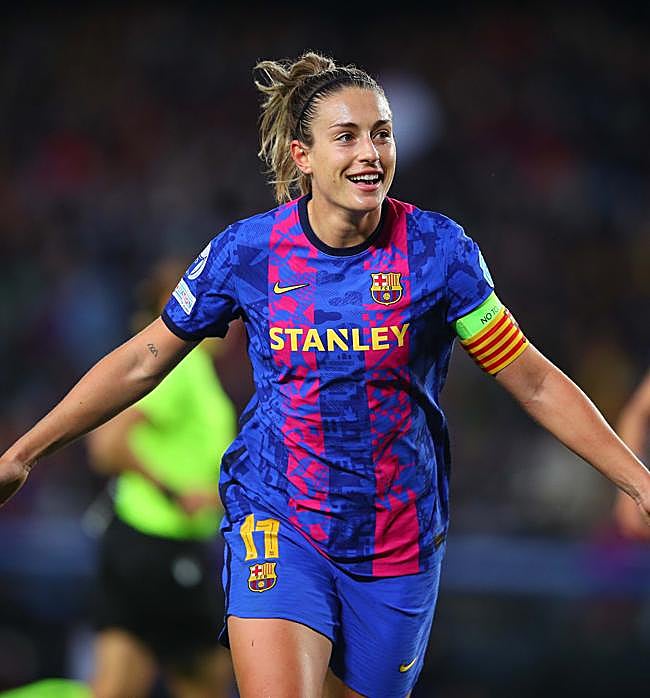 Alexia Putellas, jugadora del FC Barcelona. En la actualidad sigue negociando su renovación, que podría elevar su sueldo a un millón de euros.