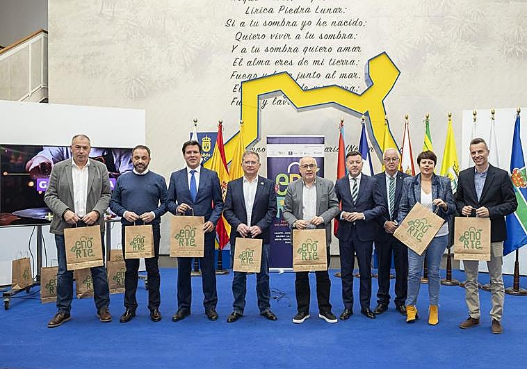 Imagen de la presentación institucional de la feria en la sede del Cabildo.