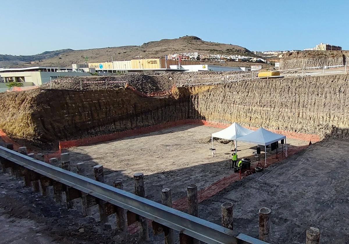 Imagen del solar en el que se construye una promoción de viviendas en Tamaraceite.