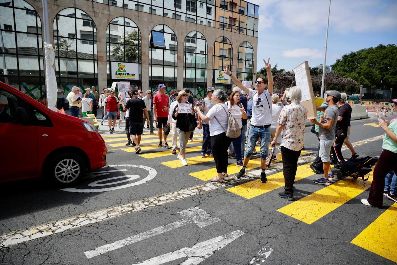 La Isleta reclama su espacio a Darias