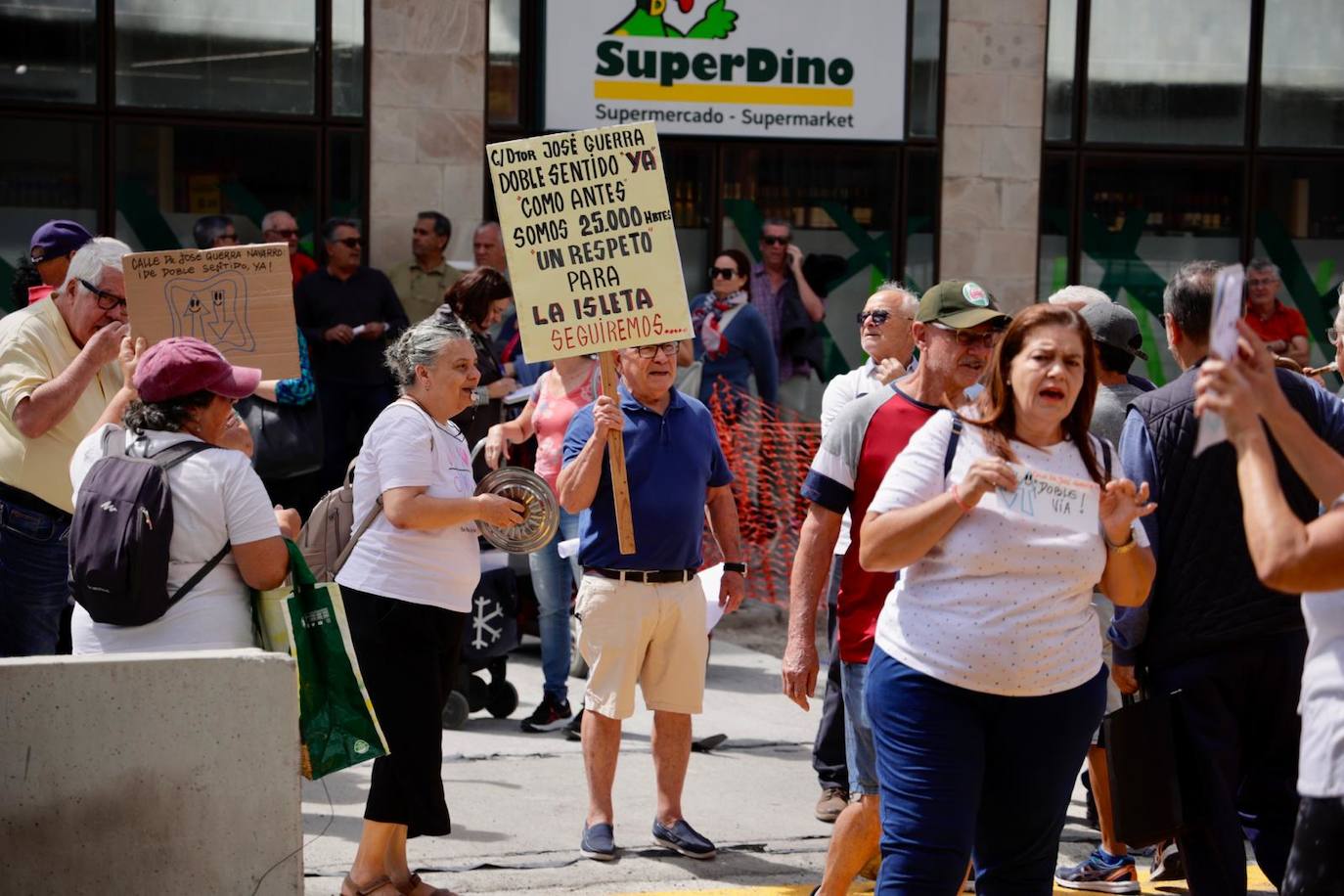 La Isleta reclama su espacio a Darias