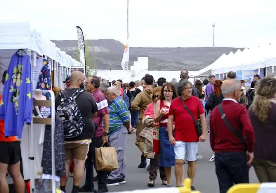 La feria recibió este sábado un gran número de visitas en La Quinta de Gáldar.