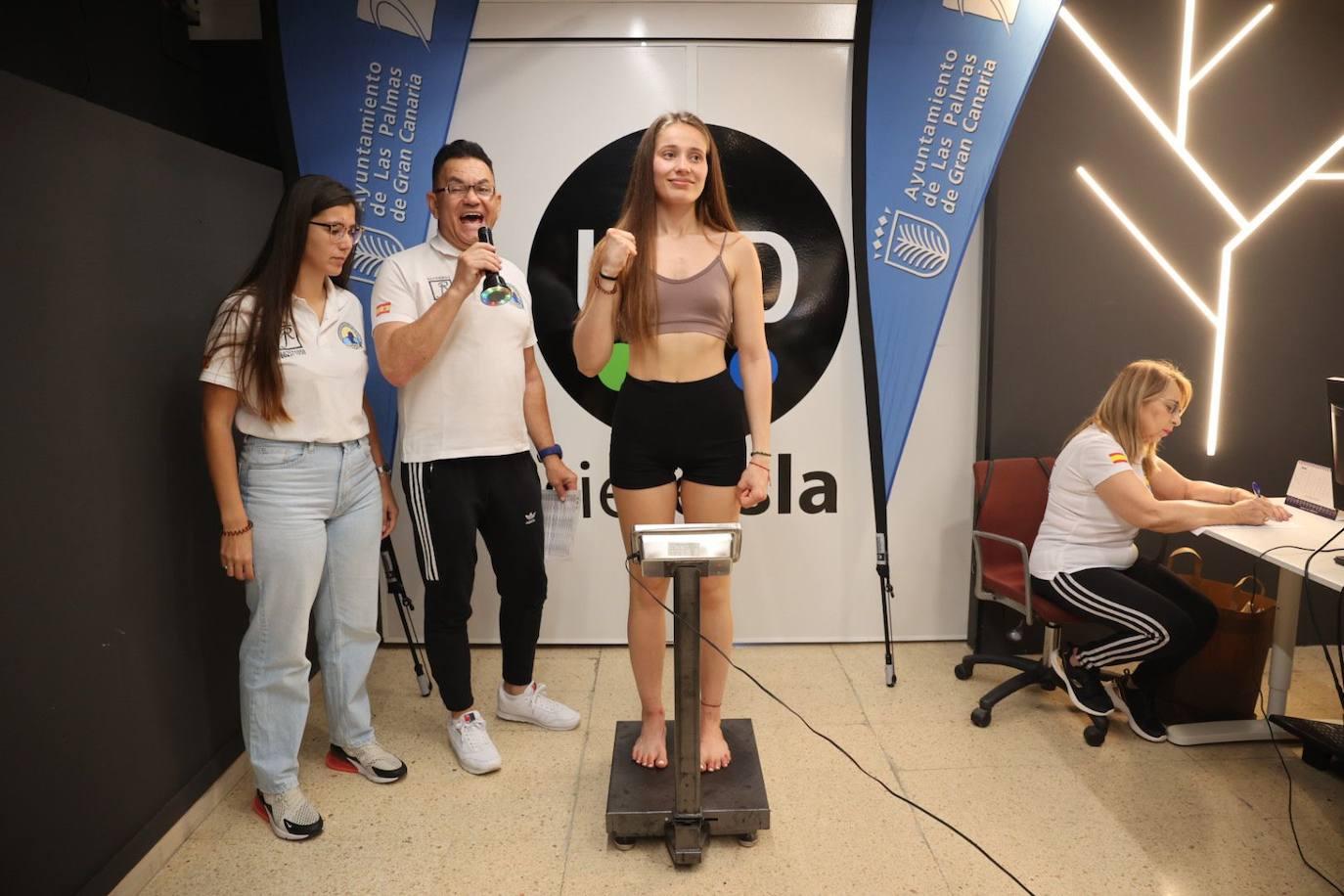 El pesaje para el Campeonato de Canarias de Boxeo, en imágenes