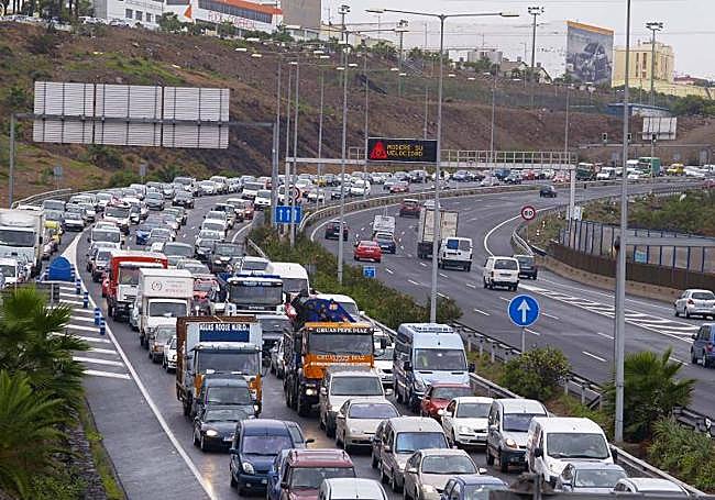 Imagen del tramo de la circunvalación a la capital más próximo al Hospital Doctor Negrín.