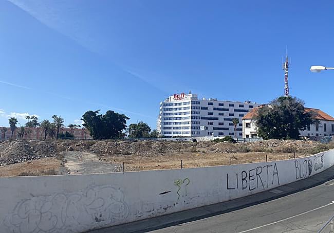 Parcela en la que se levantará el centro comercial Playa del Inglés.