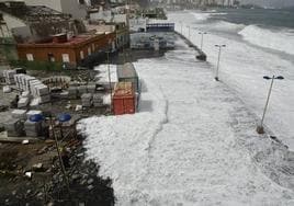 La pleamar vuelve a cebarse con San Cristóbal