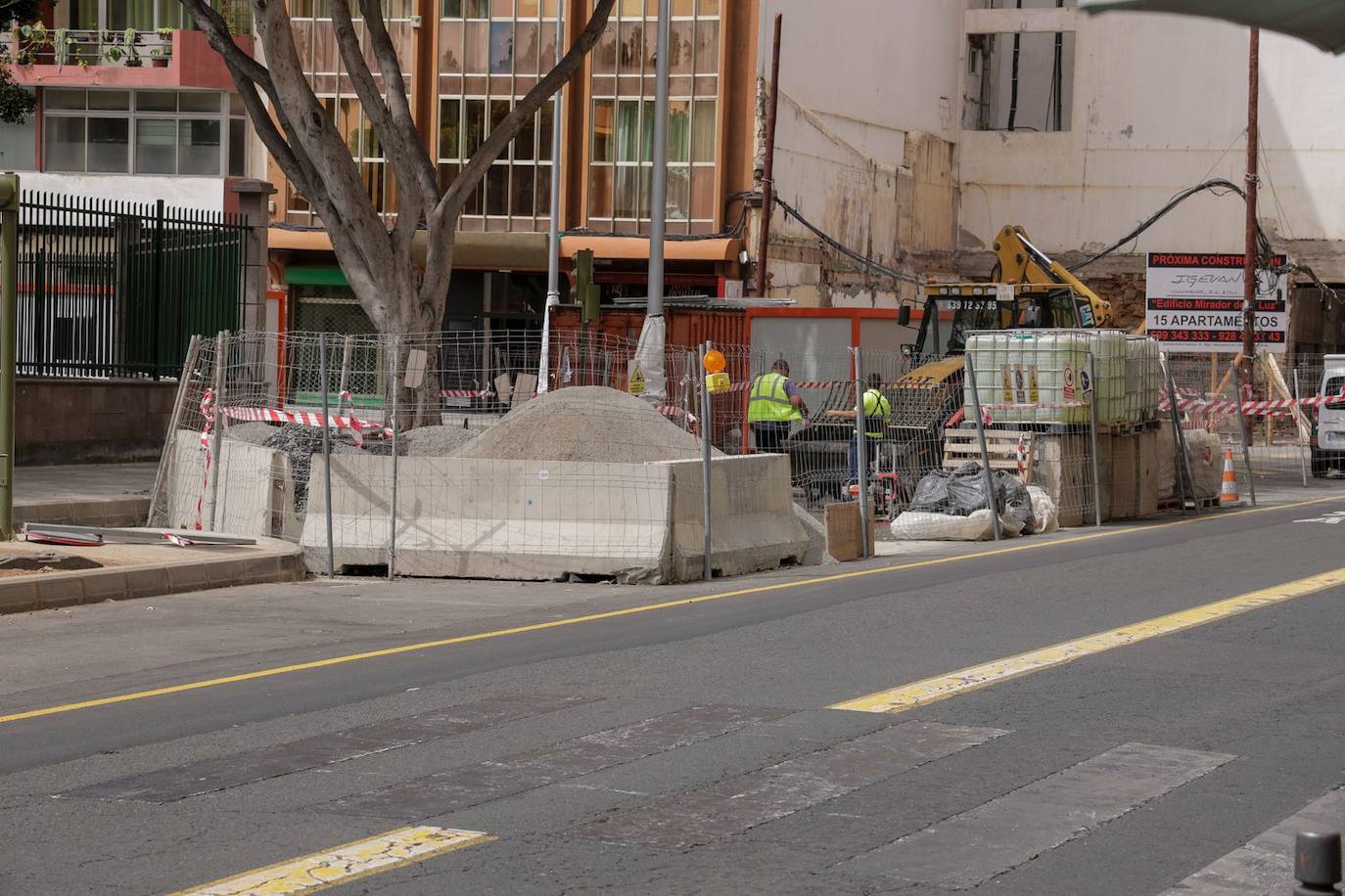 La Isleta reivindica el doble sentido de la calle José Guerra