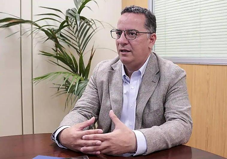 Imagen de archivo del consejero de Educación, Poli Suárez.