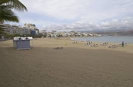 Imagen de la playa de Las Canteras.