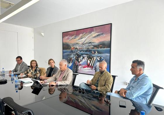 Reunión de responsables municipales con empresarios.