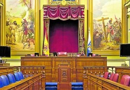 Imagen de archivo del salón de plenos del Parlamento de Canarias.