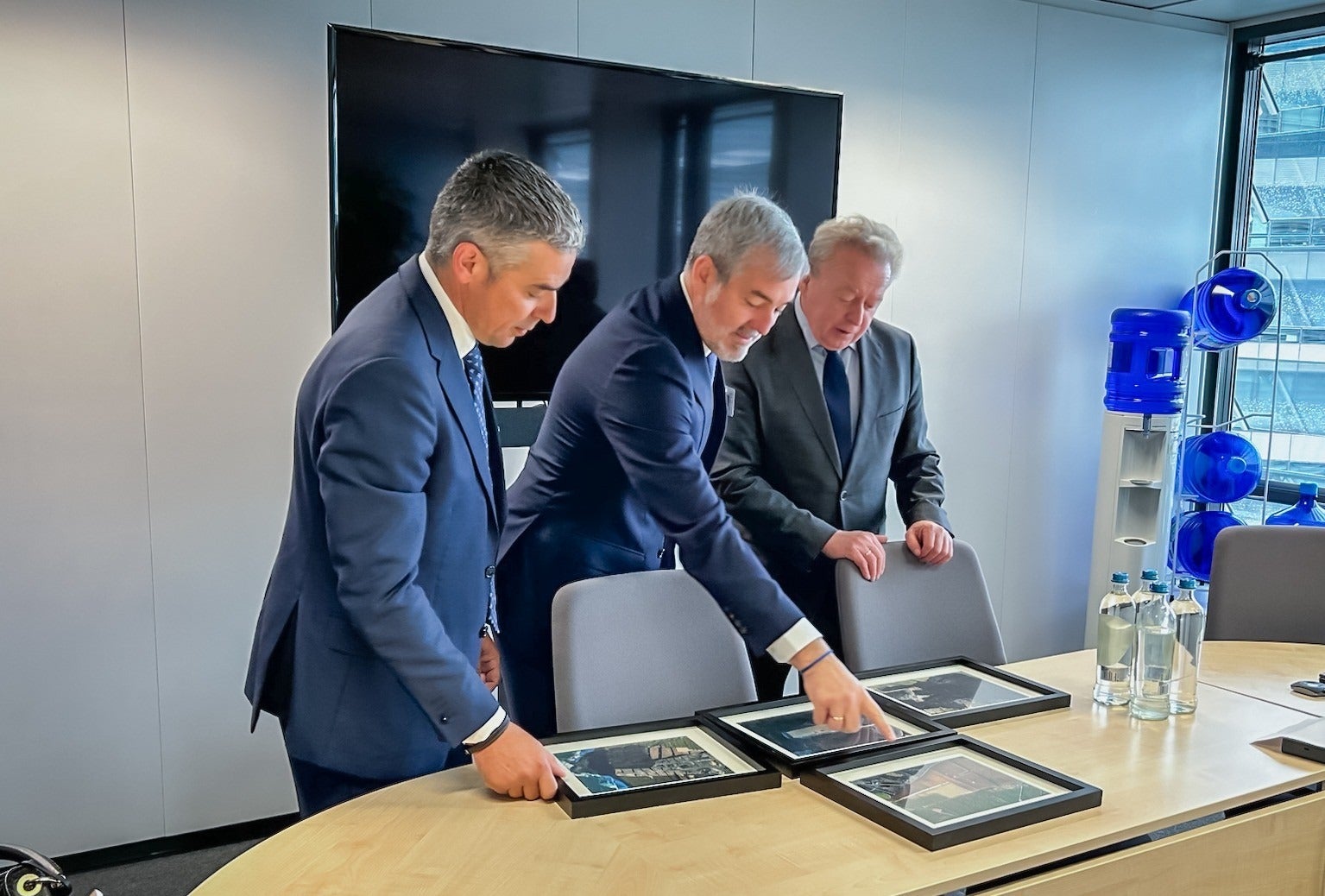 Fernando Clavijo, presidente de Canarias, en la reuión de este martes.