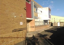 Fachada de la residencia de mayores de La Aldea de San Nicolás.