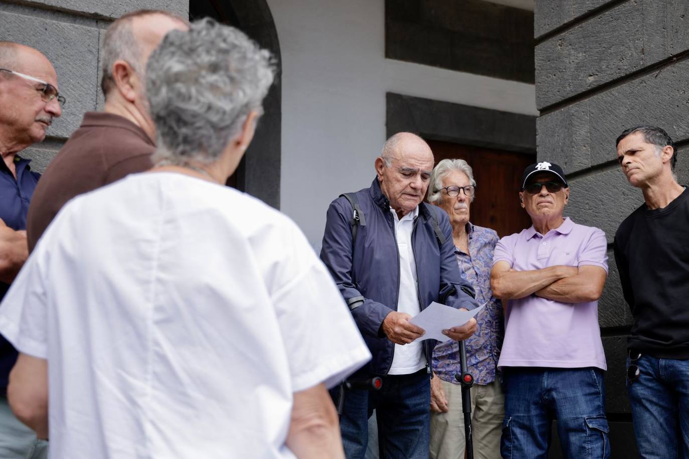 Concentración vecinos de La Isleta en Santa Ana