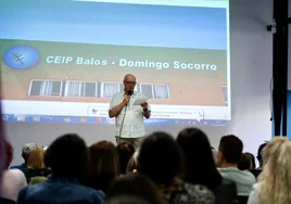 El CEIP Balos Domingo Socorro rinde homenaje permanente al maestro de la Escuela del Corazón