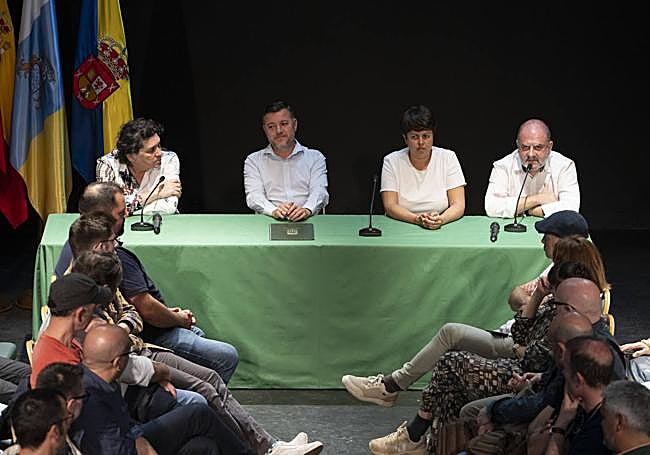 De izquierda a derecha: Gastón Acurio; Teodoro Sosa; Minerva Alonso y Benjamín Lana.