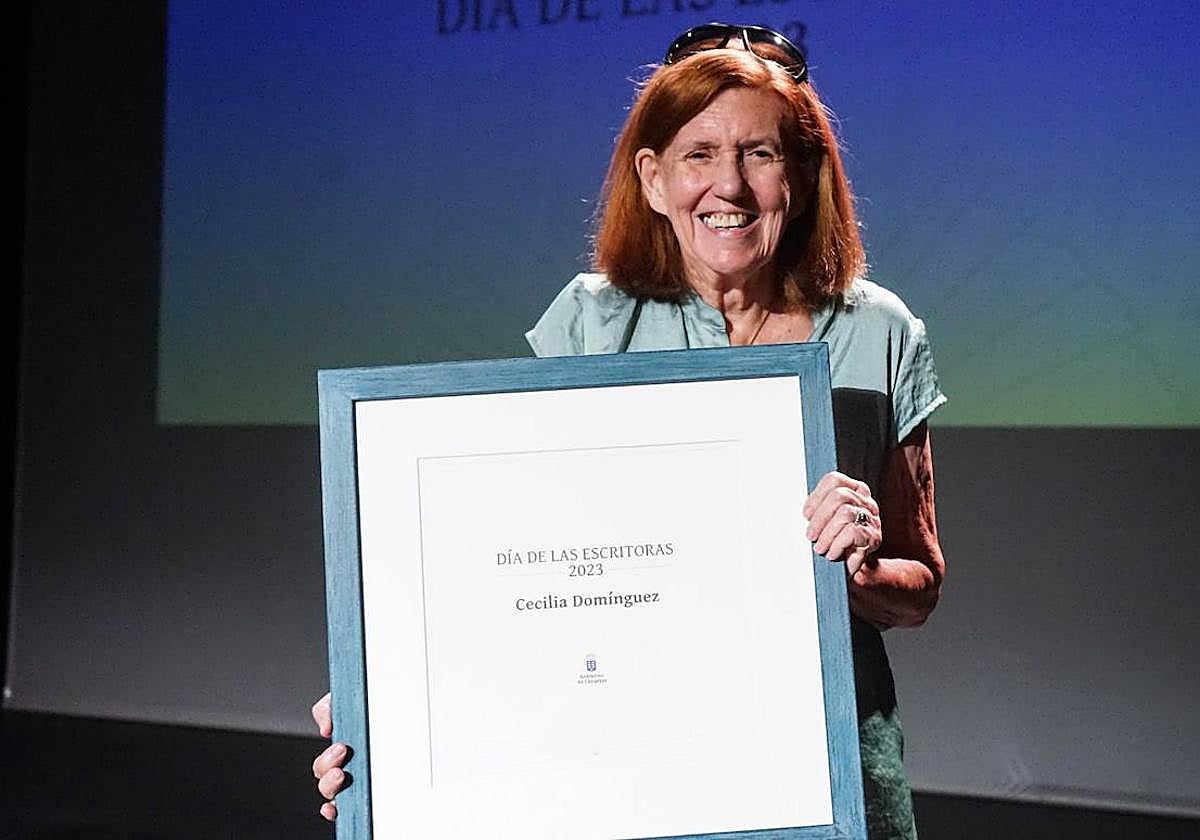La escritora Cecilia Domínguez Luis.