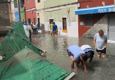 San Cristóbal lleva a la Fiscalía los daños causados por la marea en abril