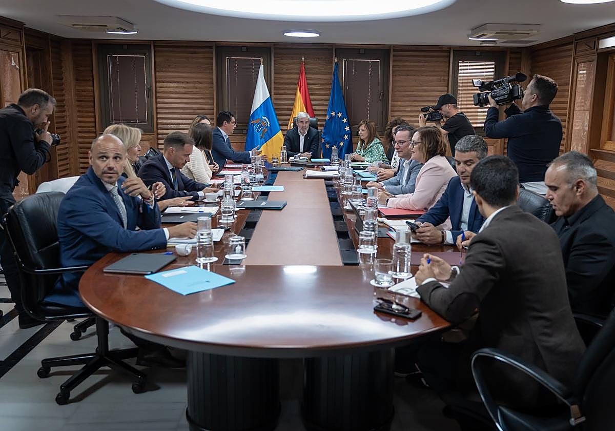 Reunión del consejo de Gobierno este lunes.