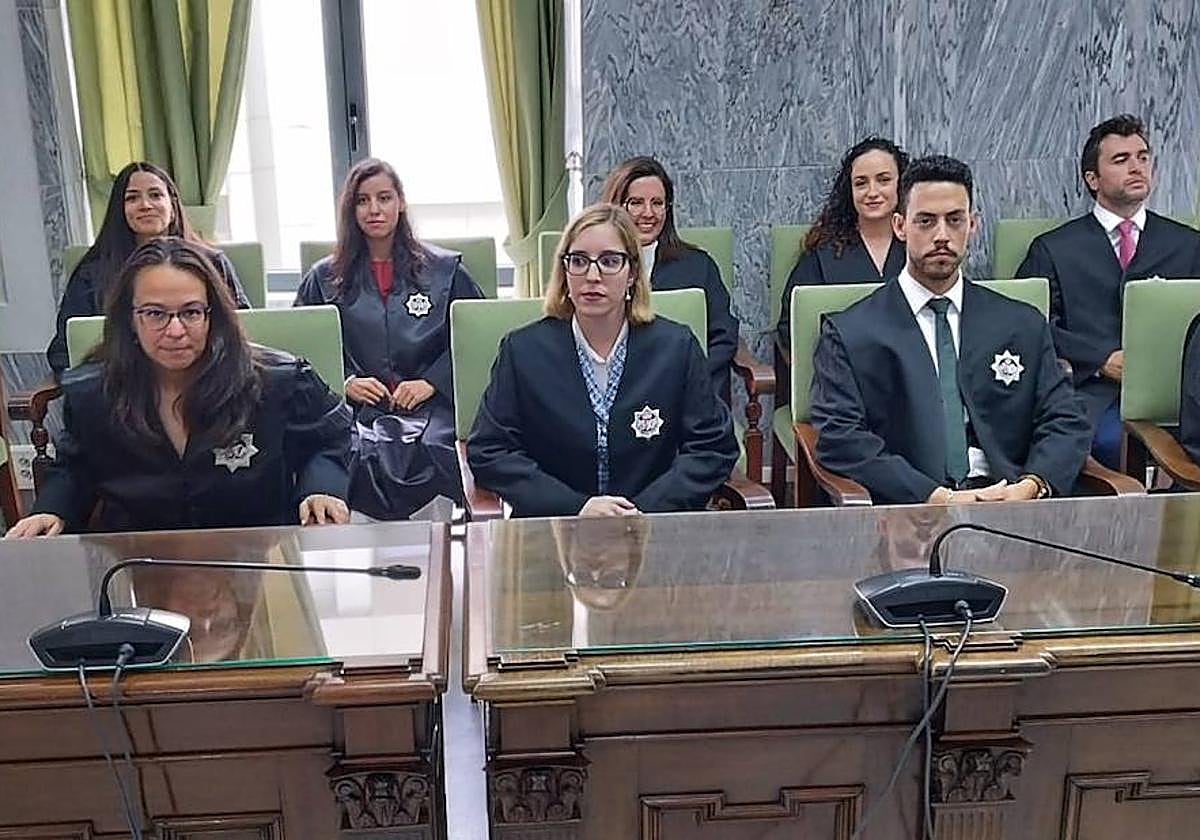 Imagen de alguno de los letrados en la ceremonia.