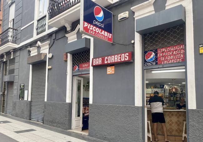Fachada del Bar Correos