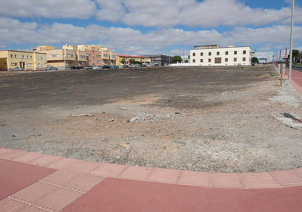 Suelo para el futuro Palacio de Justicia, en la avenida Juan de Bethencourt, por debajo del Cabildo nuevo.
