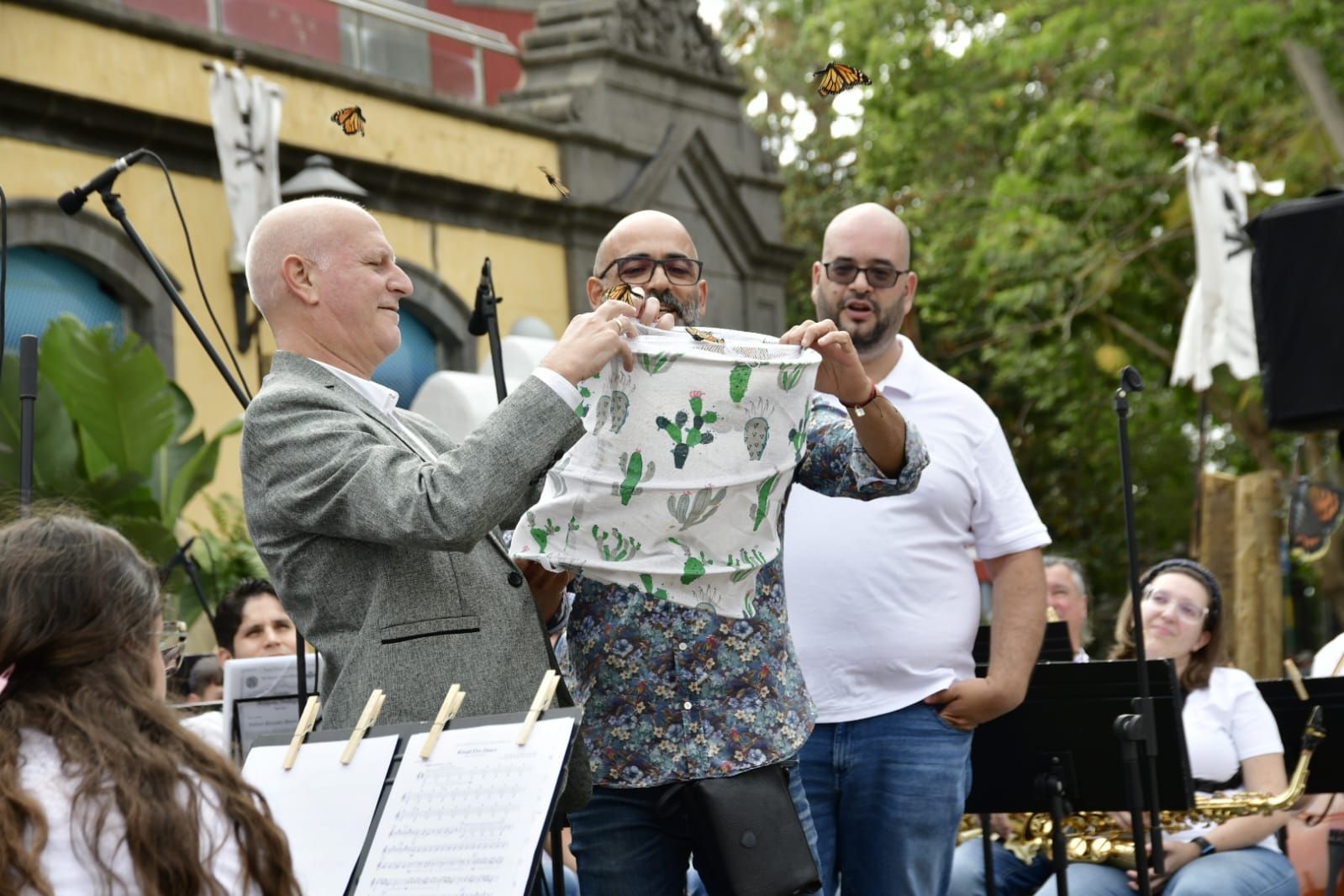 Arucas ya presume de piedra y flor
