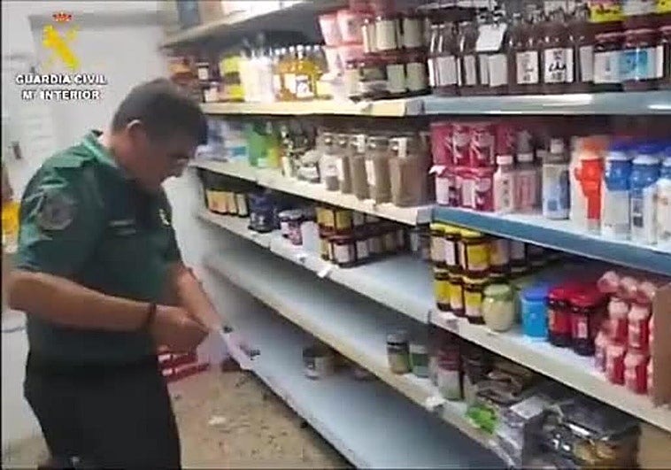 Intervienen 5.794 alimentos caducados y en mal estado en un comercio de la capital grancanaria