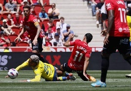 Araujo, por los suelos.