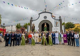 Foto de familia de la celebración del día grande San Isidro.