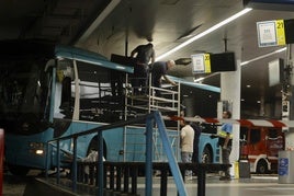 Trabajadores del recinto realizaron labores de limpieza y restauración de la zona donde se produjo el accidente.