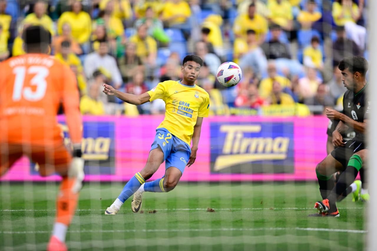 El encuentro entre Las Palmas y el Betis, en imágenes