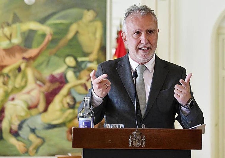 El ministro de Política Territorial y Memoria Democrática, Ángel Víctor Torres.