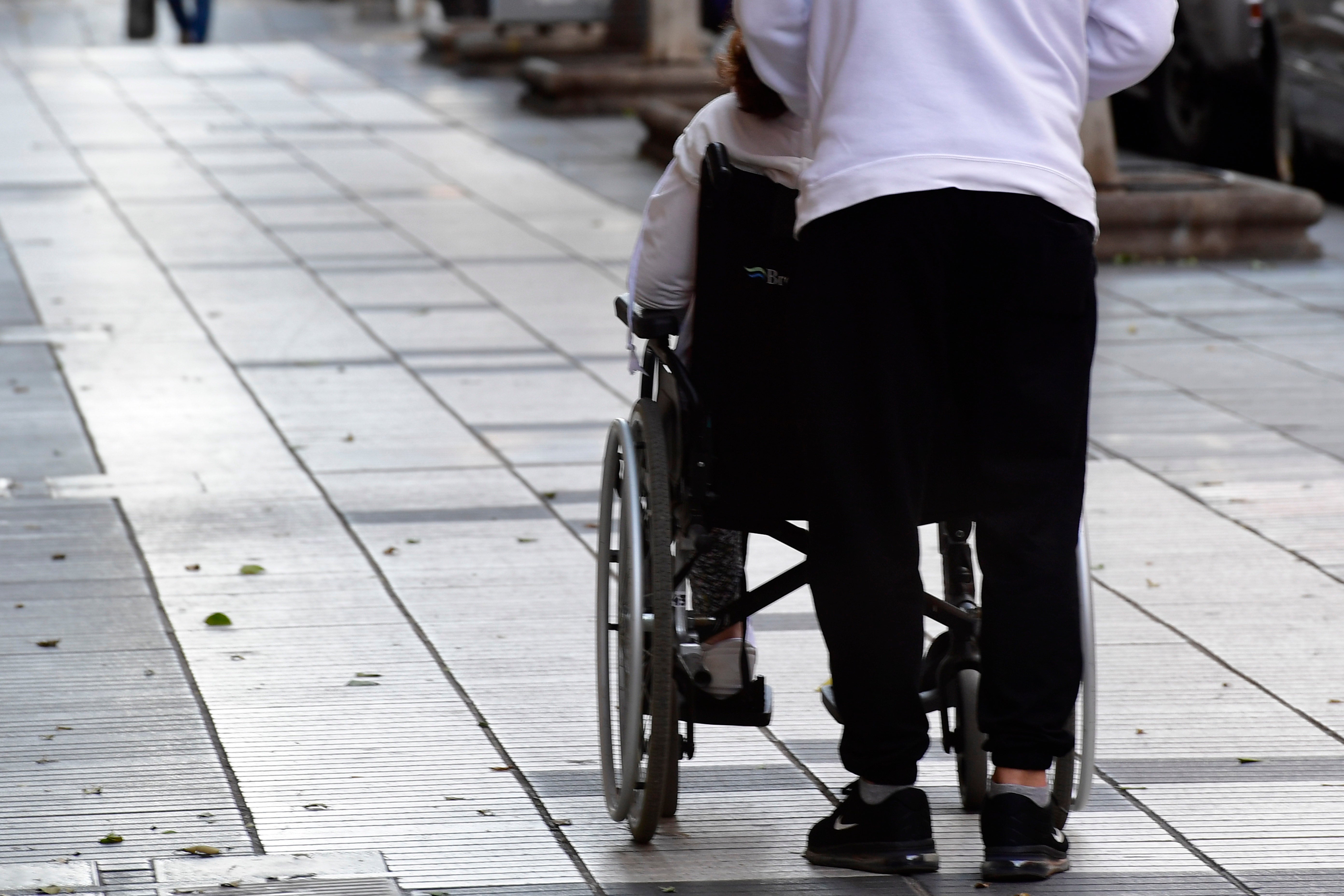 Los trabajadores sociales de Canarias exigen la retirada del decreto de Dependencia