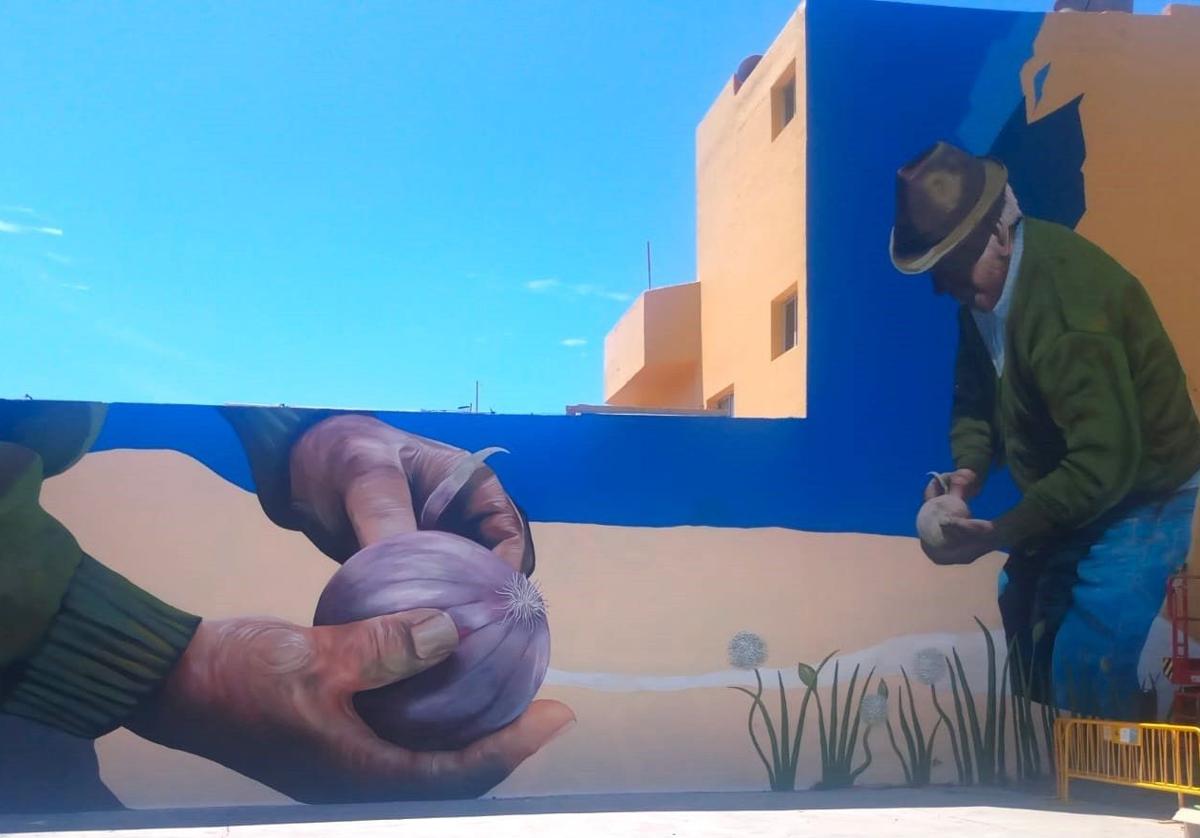 Cultura de Gáldar restaura el mural en homenaje a los cebolleros de Piso Firme